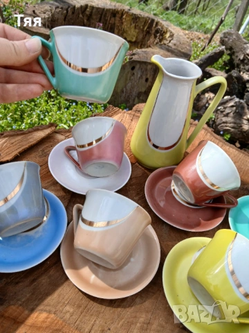 Танцуващ разноцветен сервиз на СИП , снимка 3 - Сервизи - 54174492