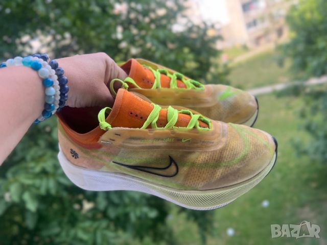 Nike Zoom Fly 3 Rise Luminous — номер 39.5 , снимка 2 - Маратонки - 46023163