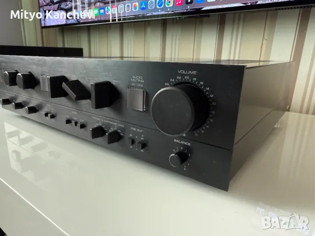 Предусилвател Yamaha C-4, снимка 8 - Ресийвъри, усилватели, смесителни пултове - 49520623