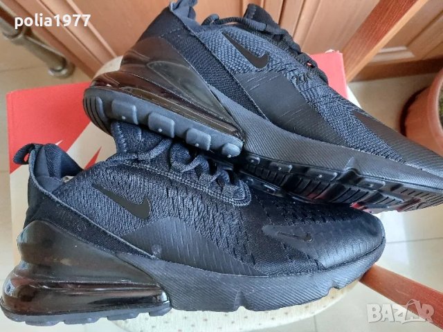 Маратонки NIKE Air Max 270

42 номер, снимка 3 - Маратонки - 48034795