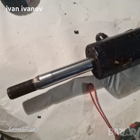 Хидро Бутилка Мотокар, снимка 4 - Резервни части за машини - 53856470