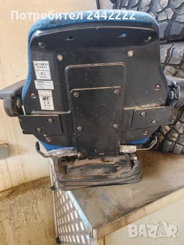 Електрическа седалка за трактор , снимка 3 - Селскостопанска техника - 53913562