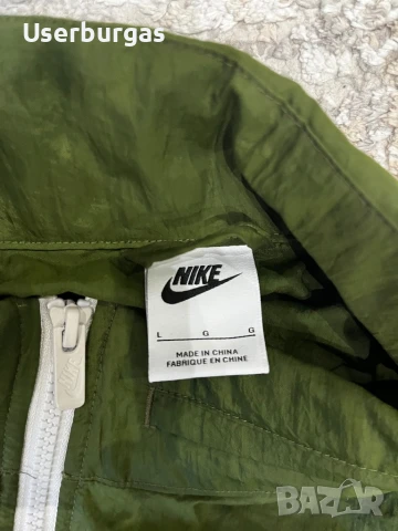 Nike Спортен екип шушляк , снимка 2 - Спортни дрехи, екипи - 50497563