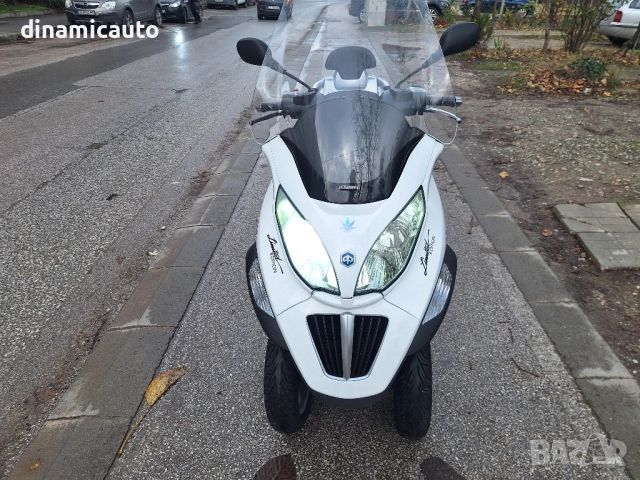 Piaggio MP3 300 ie - 2011г. - 2бр., снимка 2 - Мотоциклети и мототехника - 52483939