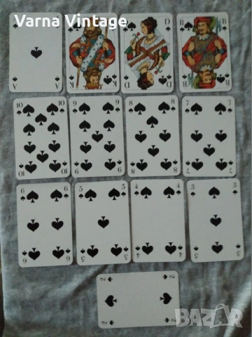 Три тестета карти в оригинален калъф НОВИ. Berliner Spielkarten Германия., снимка 7 - Карти за игра - 54138768