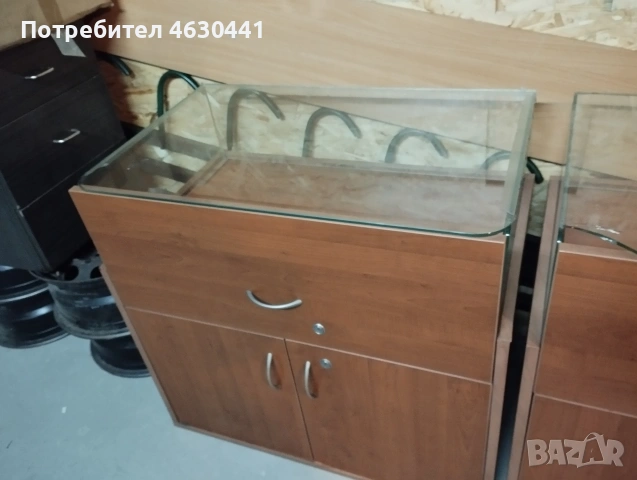 Витрини бижутерски