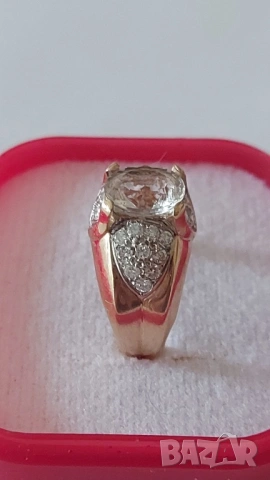 Златен пръстен с блилянти, снимка 1 - Пръстени - 53117800