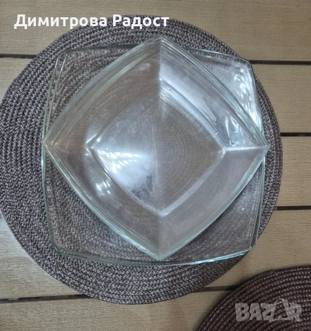 Стъклени чинии за сервиране! Състояние използвано като ново! 