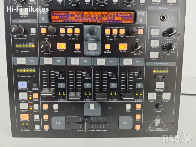 професионален мишпулт миксер с ефекти BEHRINGER DDM4000 DJ, снимка 7 - Ресийвъри, усилватели, смесителни пултове - 47062440