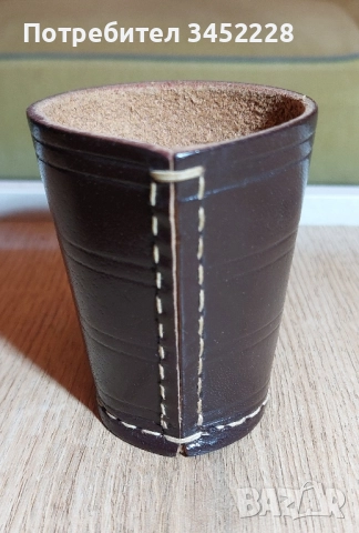 чаша кожена за зарове за ценители отлична 