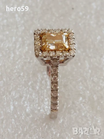 Дизайнерски дамски златен пръстен 14к с 1 карат натурален жълт Брилянт,форма принцес и бели брилянти, снимка 3 - Пръстени - 51317440