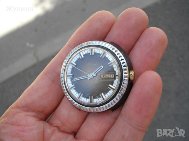 КОЛЕКЦИОНЕРСКИ ЧАСОВНИК РАКЕТА ЧЕБУРАШКА RAKETA, снимка 2 - Антикварни и старинни предмети - 46157039