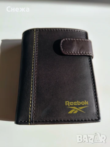 Reebok Division с RFID защита малък вертикален портфейл, снимка 5 - Портфейли, портмонета - 50506624