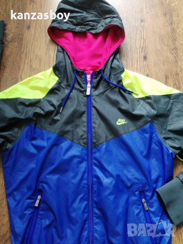 Nike Sportswear Club Sweatshirt - страхотно дамско яке С, снимка 3 - Якета - 51895252