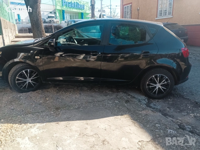 Сеат Ибиза , снимка 3 - Автомобили и джипове - 54098039