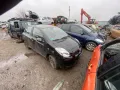 toyota yaris 2 1.3 бензин на части  тойота ярис 2  теглич, снимка 2