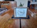 Стар настолен часовник будилник Пионер, снимка 1 - Антикварни и старинни предмети - 45567316