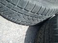 Зимни гуми с джанти , снимка 1 - Гуми и джанти - 45839539