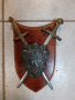 Красив герб с меч,кама кинжал,кортик, снимка 1