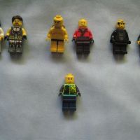 Продавам фигурки човечета на LEGO, снимка 1 - Фигурки - 30420862