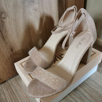 Елегантни обувки, снимка 2 - Дамски елегантни обувки - 44959763