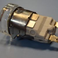 термоустойчива лампа с керамичен цокъл BJB 77222 Holder lamp 250V 25W, снимка 3 - Резервни части за машини - 45133527
