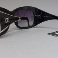слънчеви очила с кутия на марката и кърпичка на едро , снимка 3 - Слънчеви и диоптрични очила - 45147037