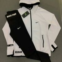 Дамски Комплекти Nike , снимка 2 - Комплекти - 45322423