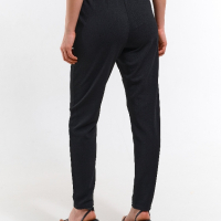Нов черен панталон с колан , снимка 4 - Панталони - 44985108