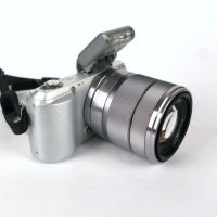 Фотоапарат Sony NEX-C3 + обектив Sony SEL 1855, снимка 2 - Фотоапарати - 45595330
