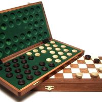 Тактическа игра с комплект пулове в дървена кутия, снимка 1 - Настолни игри - 45433306