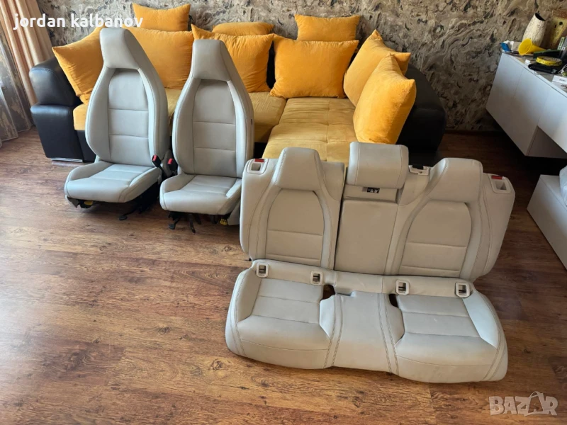 Бял кожен салон за Мерцедес Mercedes CLA садан 2015год. само за 500лв., снимка 1