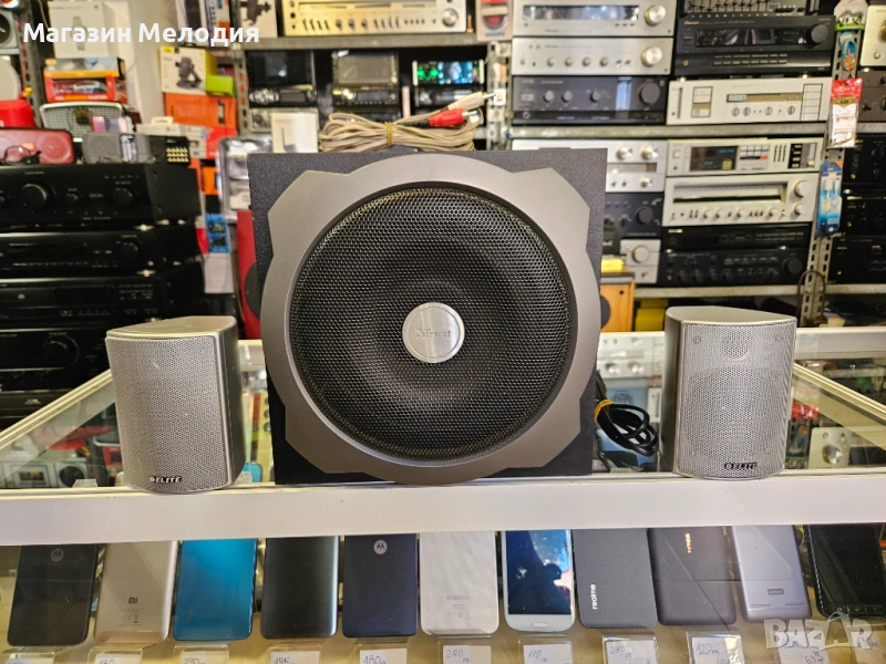 Бас каса Trust 19019-02 с две колони Elite. В отлично техническо и визуално състояние., снимка 1