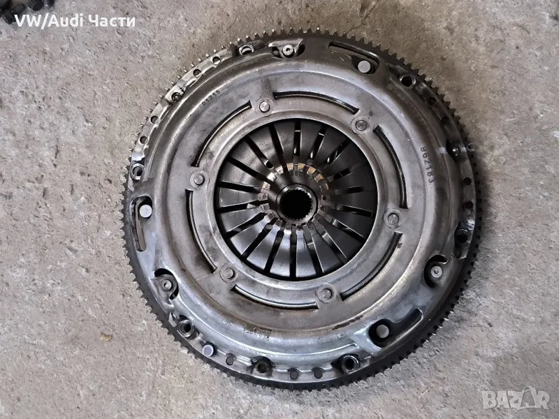 Комплект съединител с маховик за Голф 5 1.6 фси Volkswagen Golf 5 1.6 FSI R030105271D, снимка 1