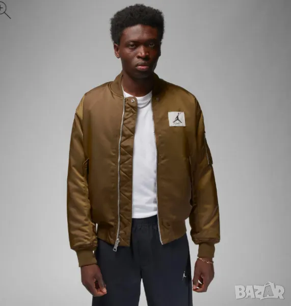 Двулицево  яке Bomber Air Jordan Statement Essentials размер Л, снимка 1