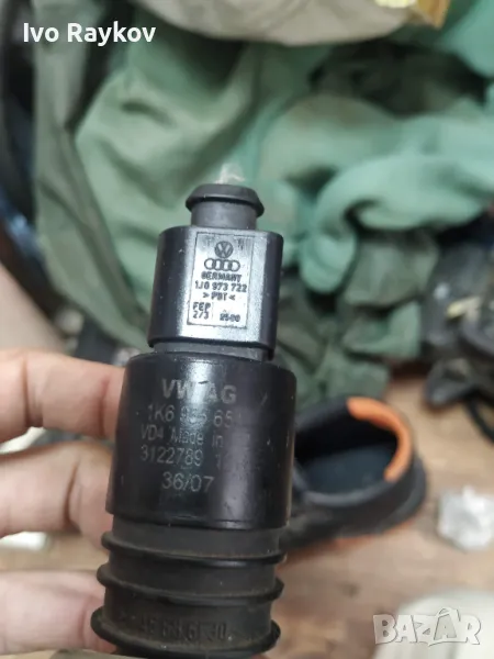 Помпичка чистачки VW Golf 5 2.0 TDI , 1К6955651, снимка 1