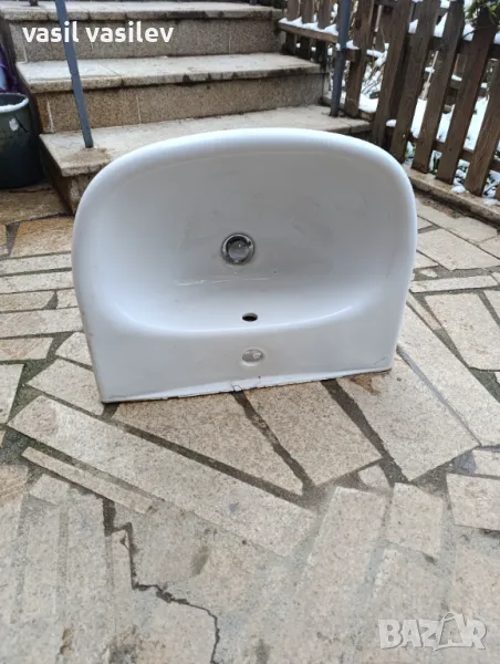 мивка за баня със отвор за батерия марка Фаянс, снимка 1