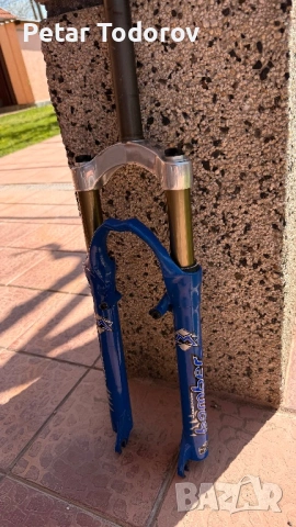 Въздушна вилка Marzocchi Bomber Z4 Flylight Air 26 , снимка 2 - Части за велосипеди - 54172666