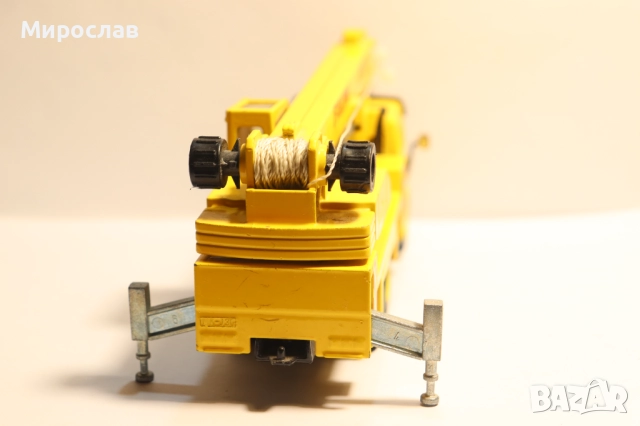 1/55 SIKU KAМИОН КРАН MERCEDES FAUN КОЛИЧКА МОДЕЛ, снимка 6 - Колекции - 52892930