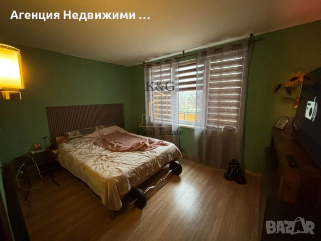 Триетажна масивна къща в кв " Оборище " , снимка 4 - Къщи - 53618338