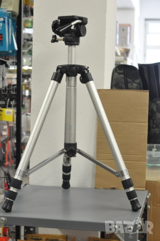 Трипод за фотоапарати и видеокамери Hitachi VK-CS 57