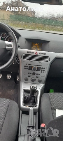 Opel Astra 1.6, снимка 11 - Автомобили и джипове - 52947194
