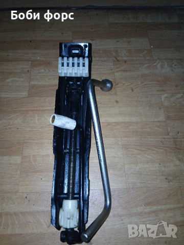 Крик и ключ за гуми бмв Ф,G-серийте на БМВ нови