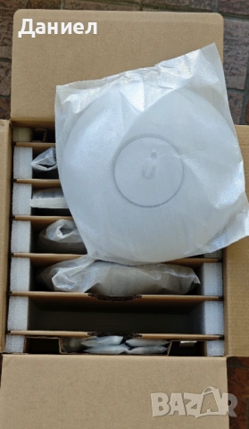 5 броя Ubiquiti UniFi UAP-AC-PRO-5 1300Mbit/s access point, снимка 3 - Мрежови адаптери - 53665472