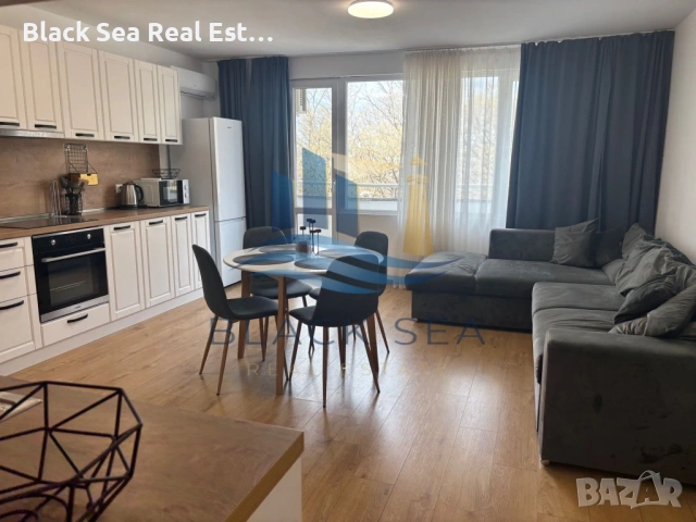 Продава ТРИСТАЕН с включено подземно паркомясто, Колхозен пазар