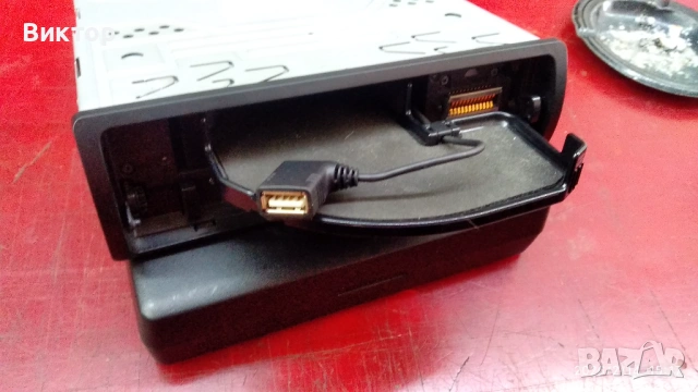 Sony DSX-S200BTX плеър за автомобил! iPod-TuneTray. Нова! Без липси!, снимка 2 - Части - 53480989