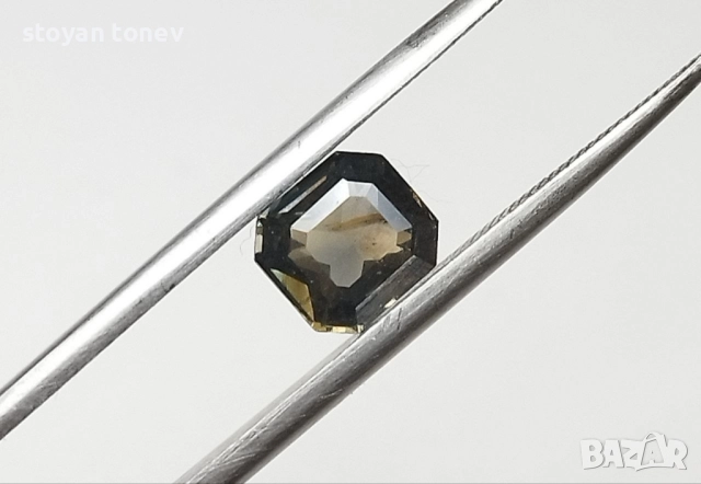 Радък ненагряван сапфир с променящ се цвят! Сертифициран! Нов!, снимка 10 - Други - 52325791