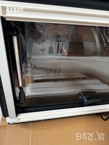 Прозорец отваряем Dometic с щора и комарник (Свален от чисто нов Кемпер) , снимка 14 - Къмпинг мебели - 53595656