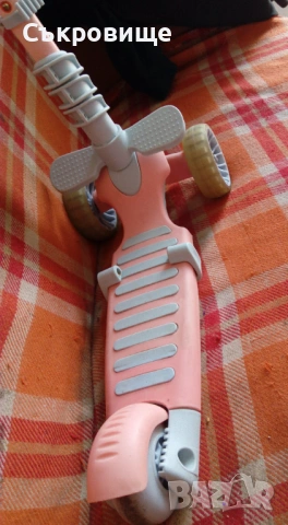 Триколесна детска тротинетка с LED светлини Scooter Makani, снимка 2 - Скутери и тротинетки - 53700746