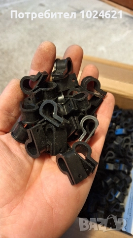 Скоби за кабели , снимка 2 - Друга електроника - 52890481